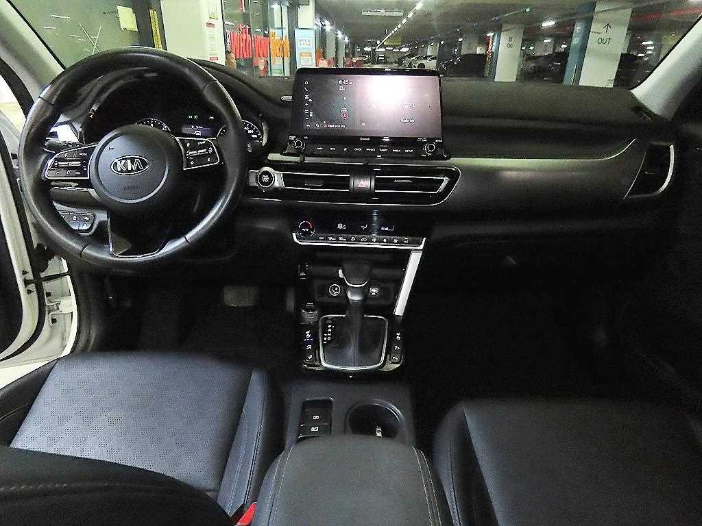 KIA Seltos - Vista 12