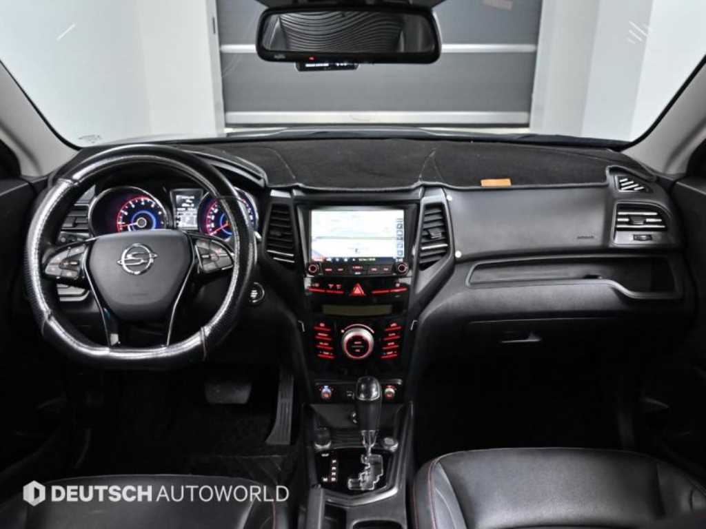Ssangyong Tivoli - Vista 9