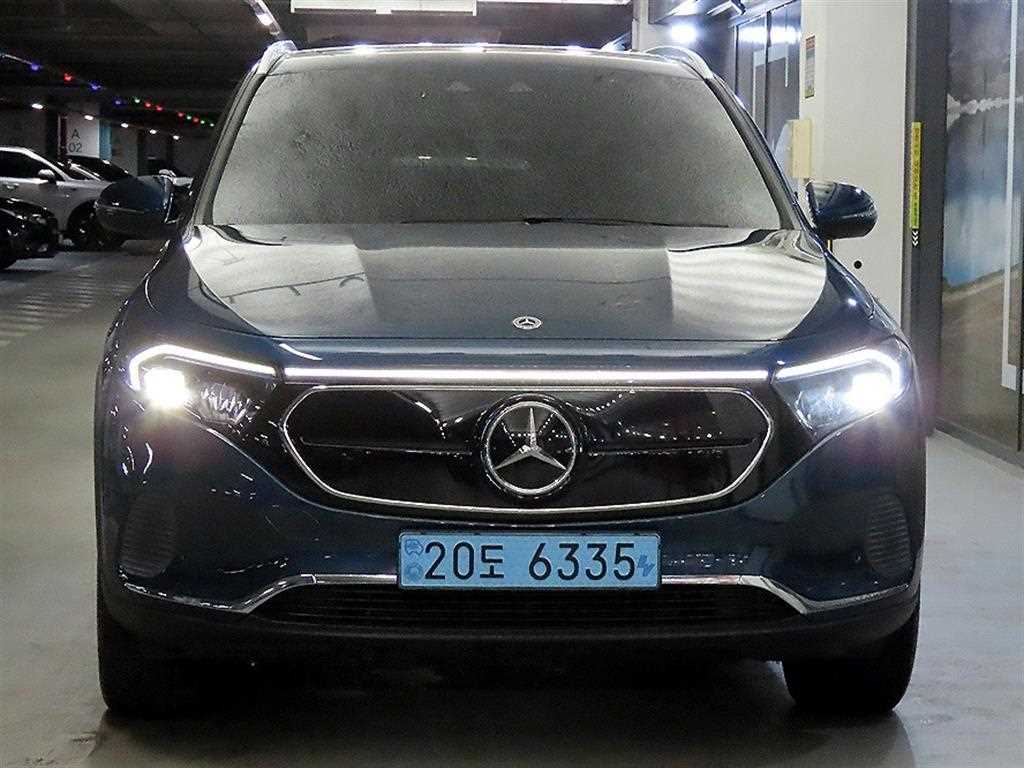 Mercedes Benz EQA - Vista 2