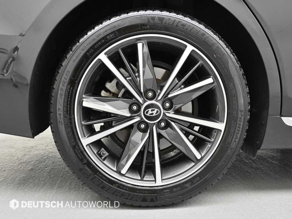 HYUNDAI Grandeur - Vista 7