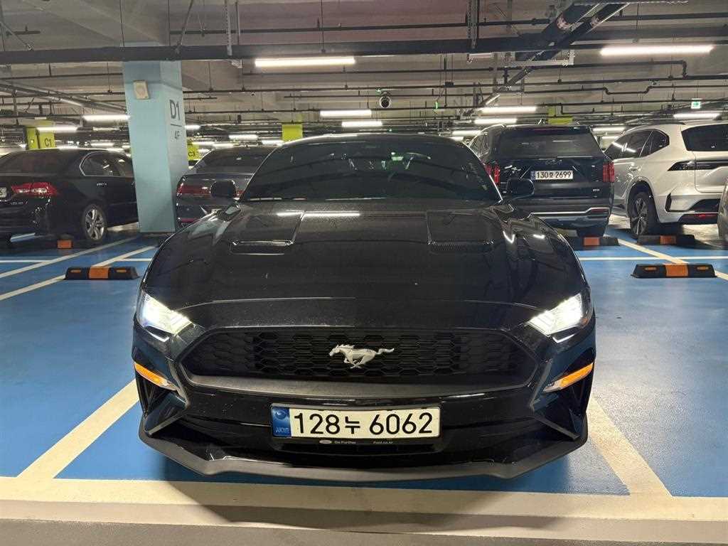 Ford Mustang 2022 Negro - Importación desde Corea - HF Imports Iquique - Foto 1
