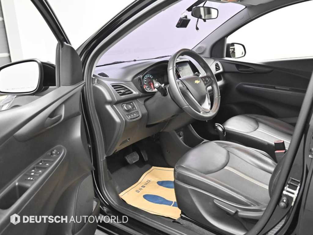 Chevrolet Spark 2018 Negro - Importación desde Corea - HF Imports Iquique - Foto 13