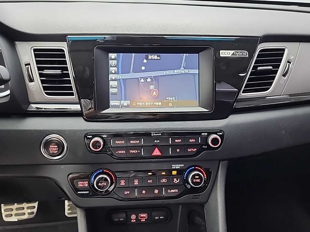 KIA Niro - Vista 12