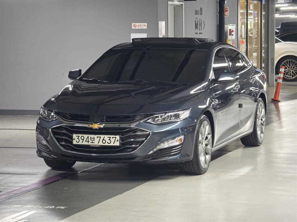 Chevrolet Malibu - Vista 3