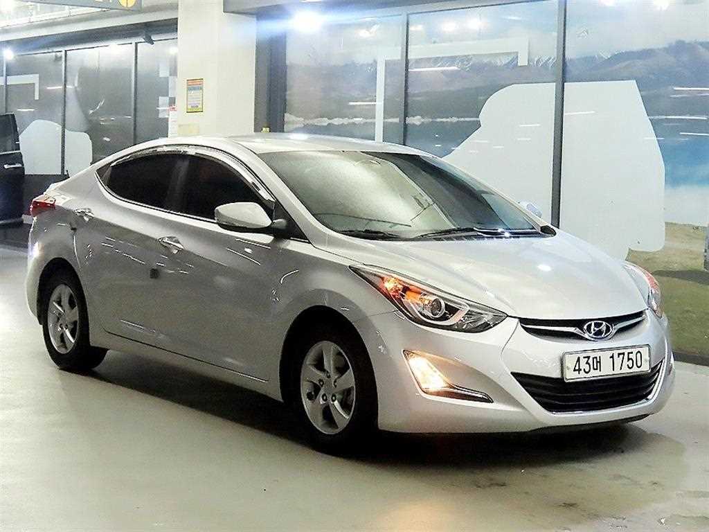HYUNDAI Avante 2015 Plateado - Importación desde Corea - HF Imports Iquique - Foto 1