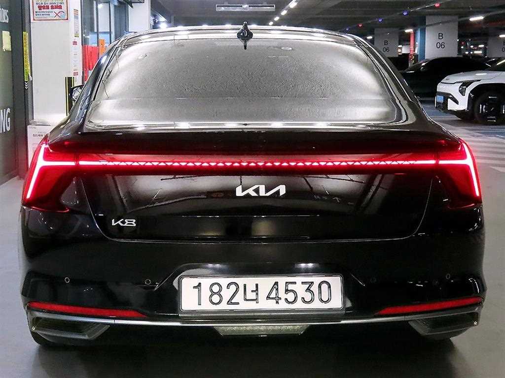 KIA K8 - Vista 7