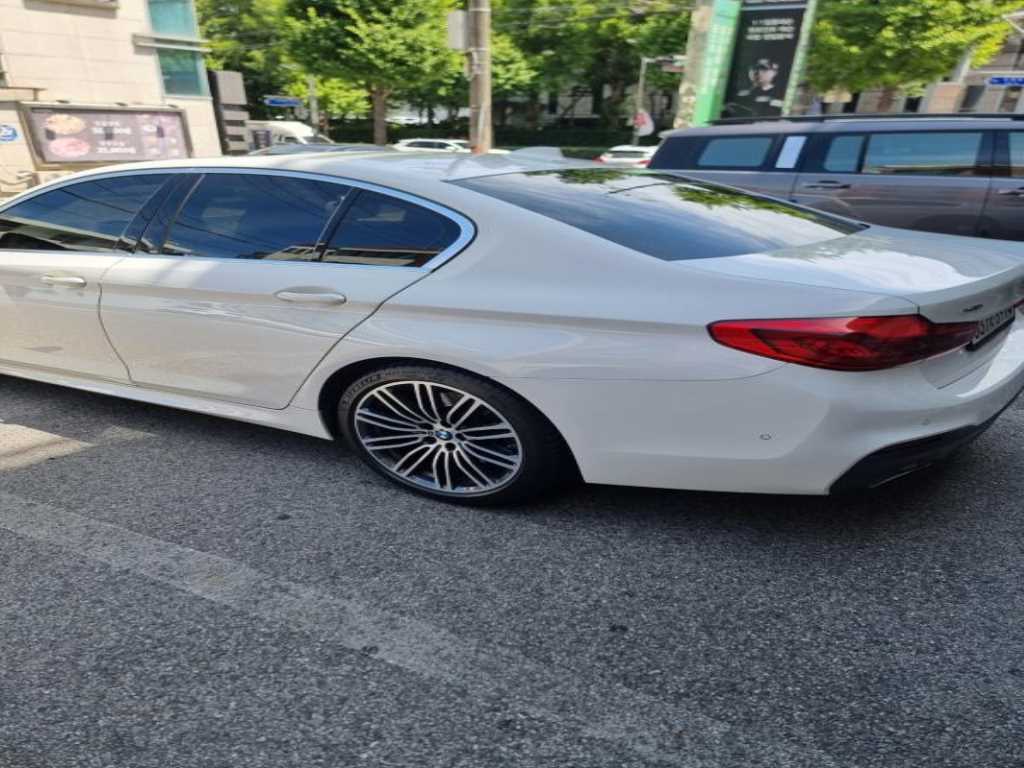 BMW 5 Series - Vista 7