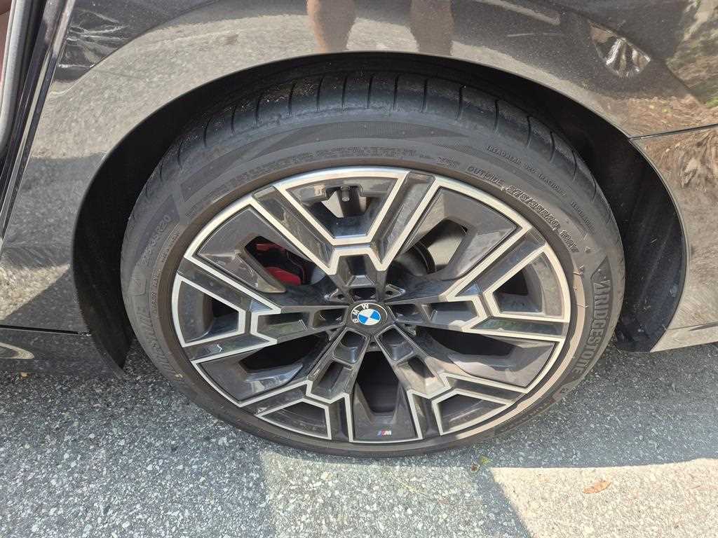 BMW 5 Series - Vista 7