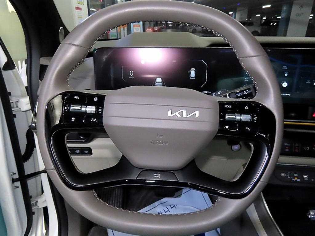 KIA Carnival - Vista 10