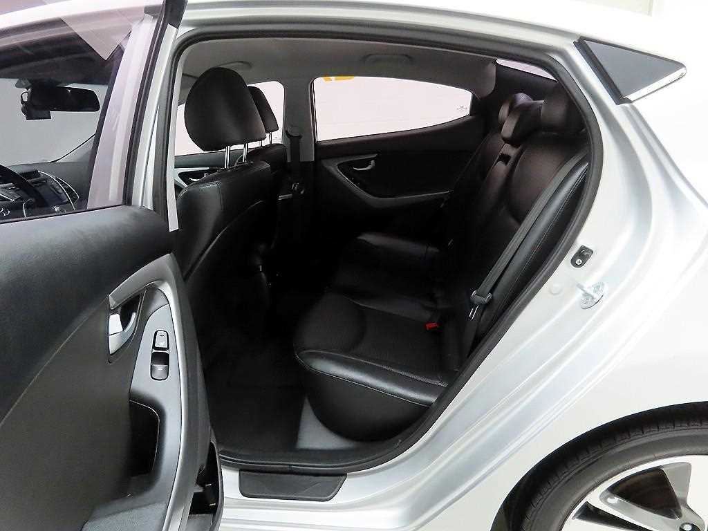 HYUNDAI Avante 2014 Gris - Importación desde Corea - HF Imports Iquique - Foto 16