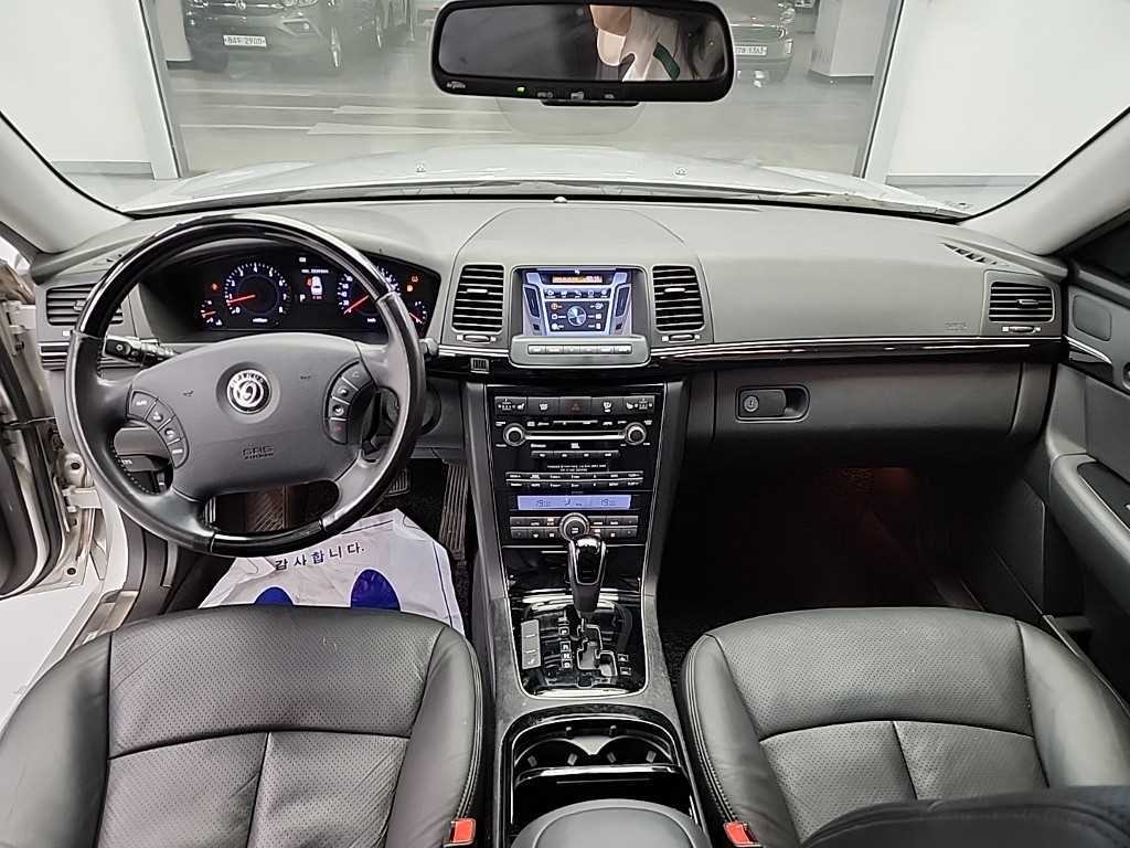 KIA Opirus - Vista 9