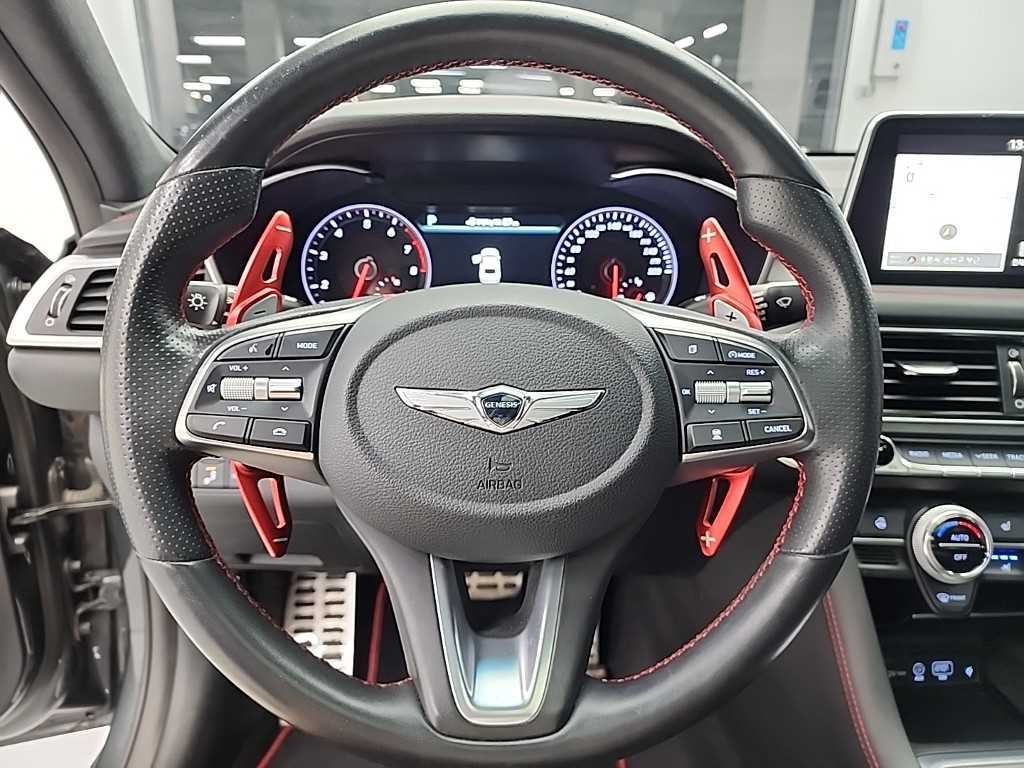 Genesis G70 - Vista 11