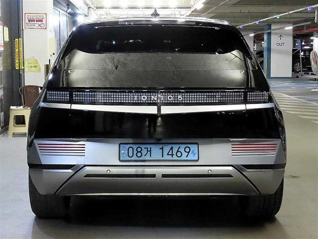HYUNDAI Ioniq 5 - Vista 7