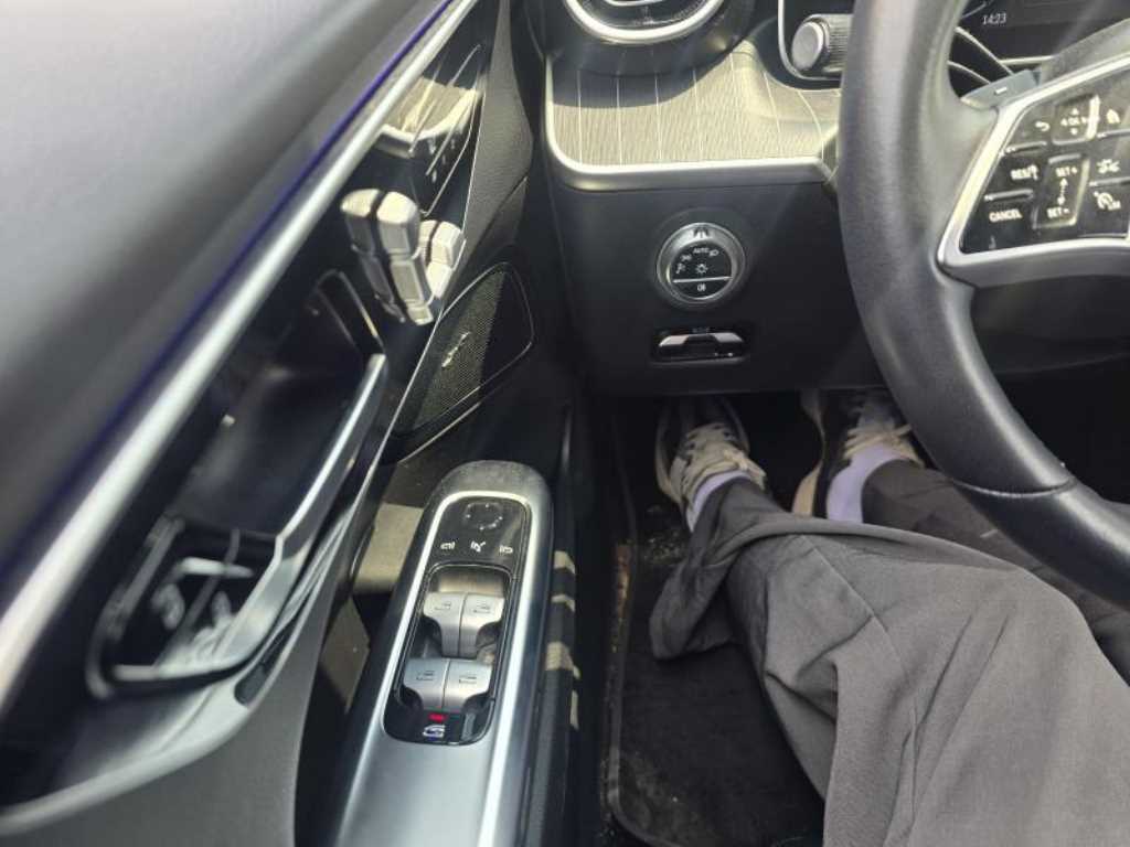 Mercedes Benz C Class - Vista 11