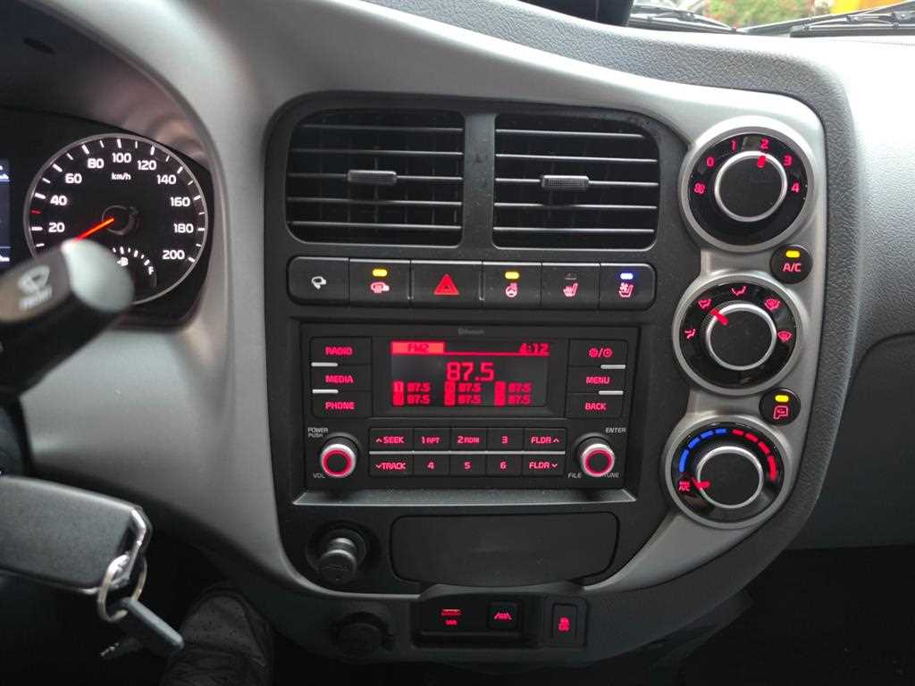 Small Truck Normal Box(High Deck) 2025 Blanco - Importación desde Corea - HF Imports Iquique - Foto 15