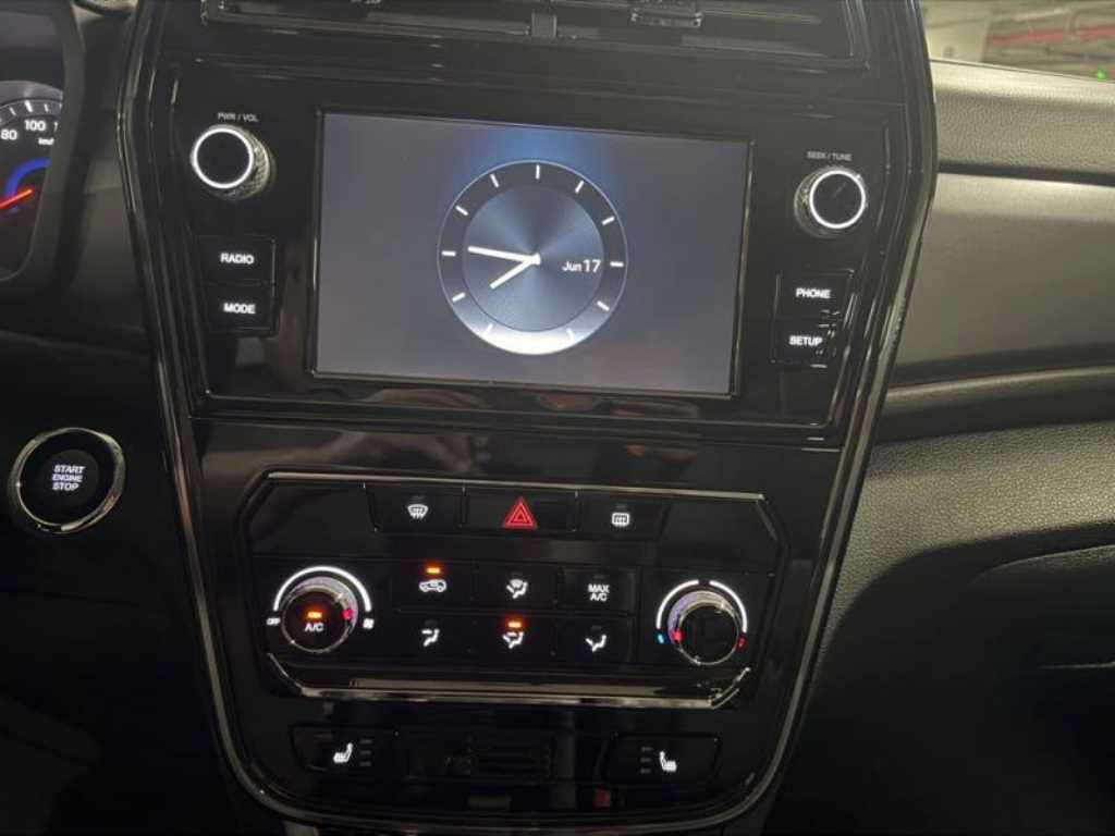 Ssangyong Tivoli - Vista 12