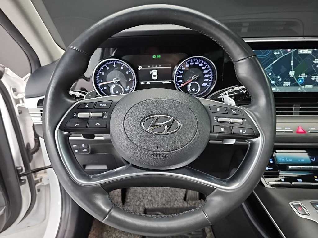 HYUNDAI Grandeur - Vista 11