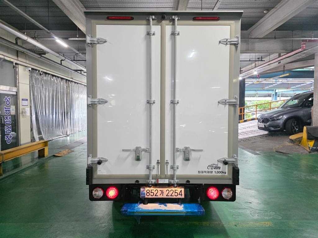 Small Truck Normal Box(High Deck) - Vista 7