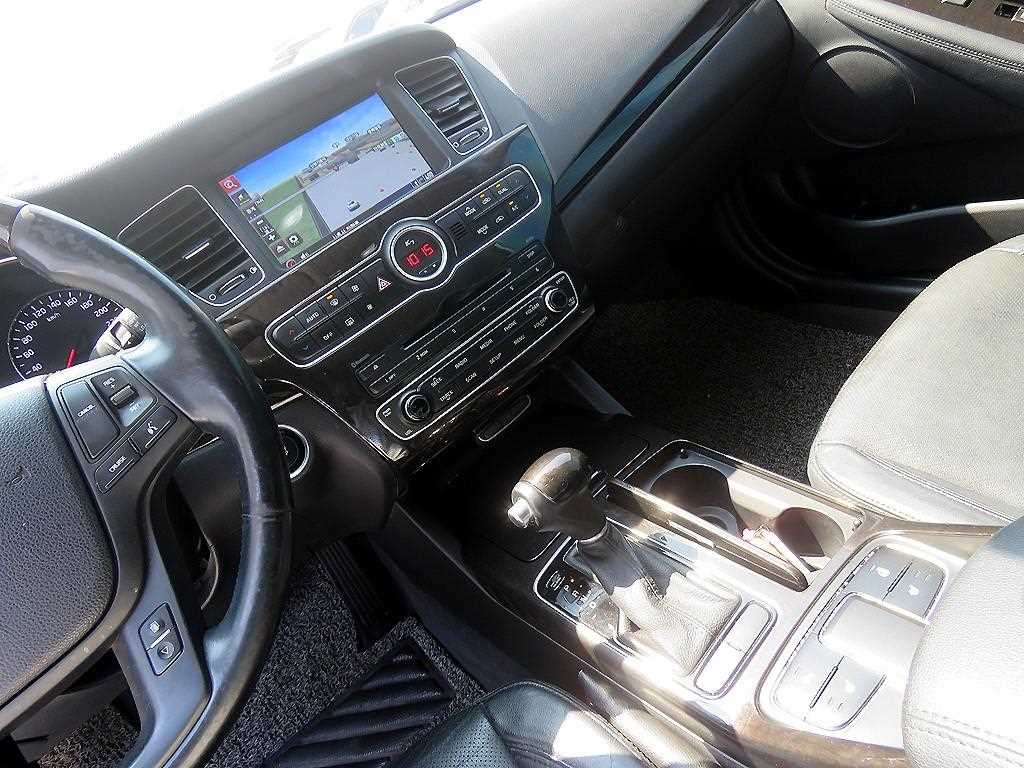 KIA K7 - Vista 12