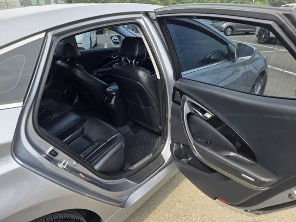 HYUNDAI Grandeur - Vista 8