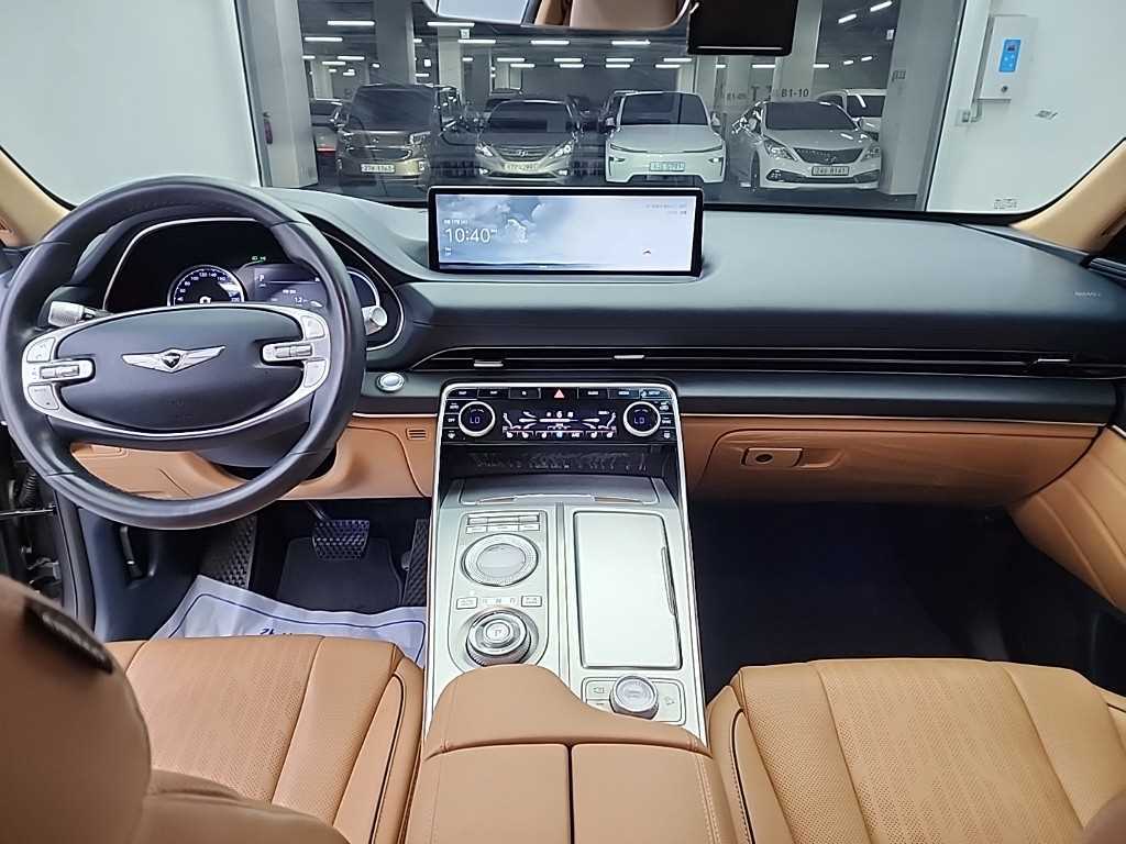 Genesis GV80 - Vista 9