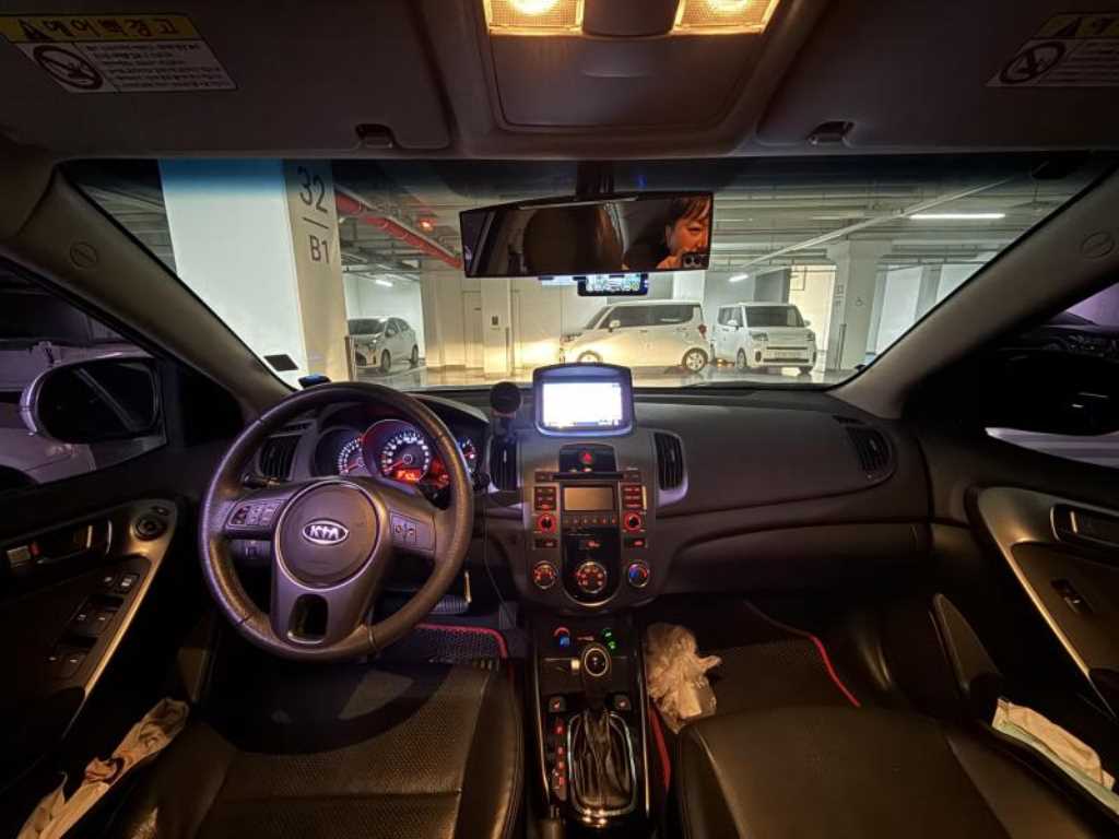 KIA Forte - Vista 5