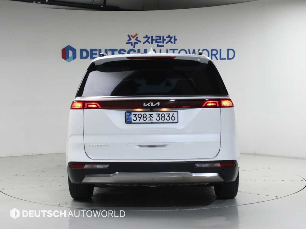 KIA Carnival - Vista 6