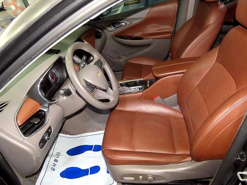 Chevrolet Malibu - Vista 8