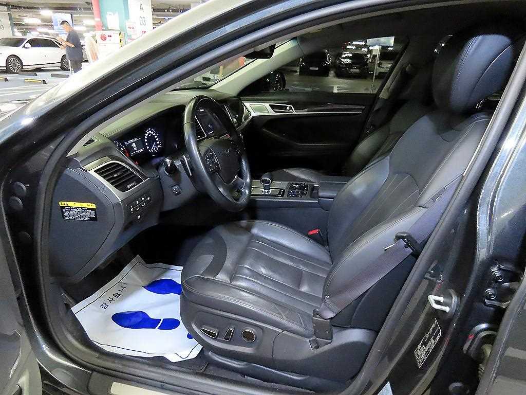 Genesis G80 - Vista 8