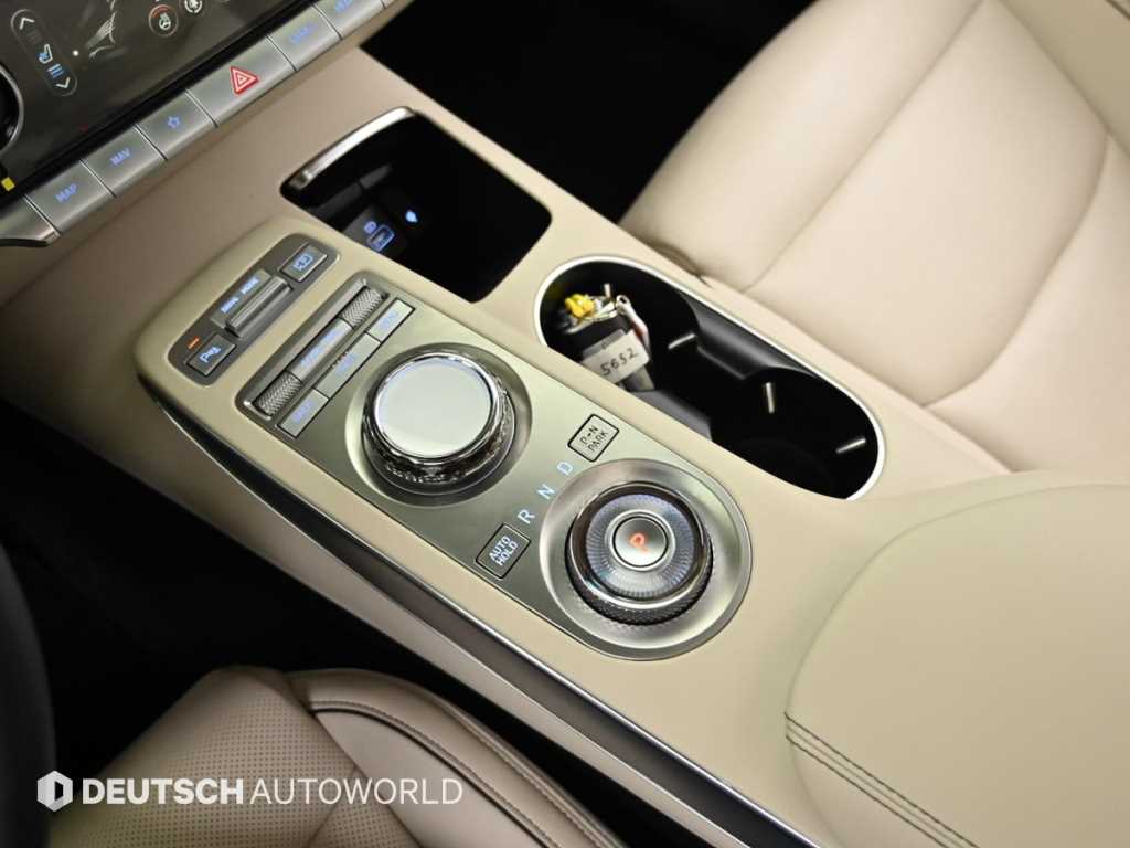 Genesis GV70 - Vista 11