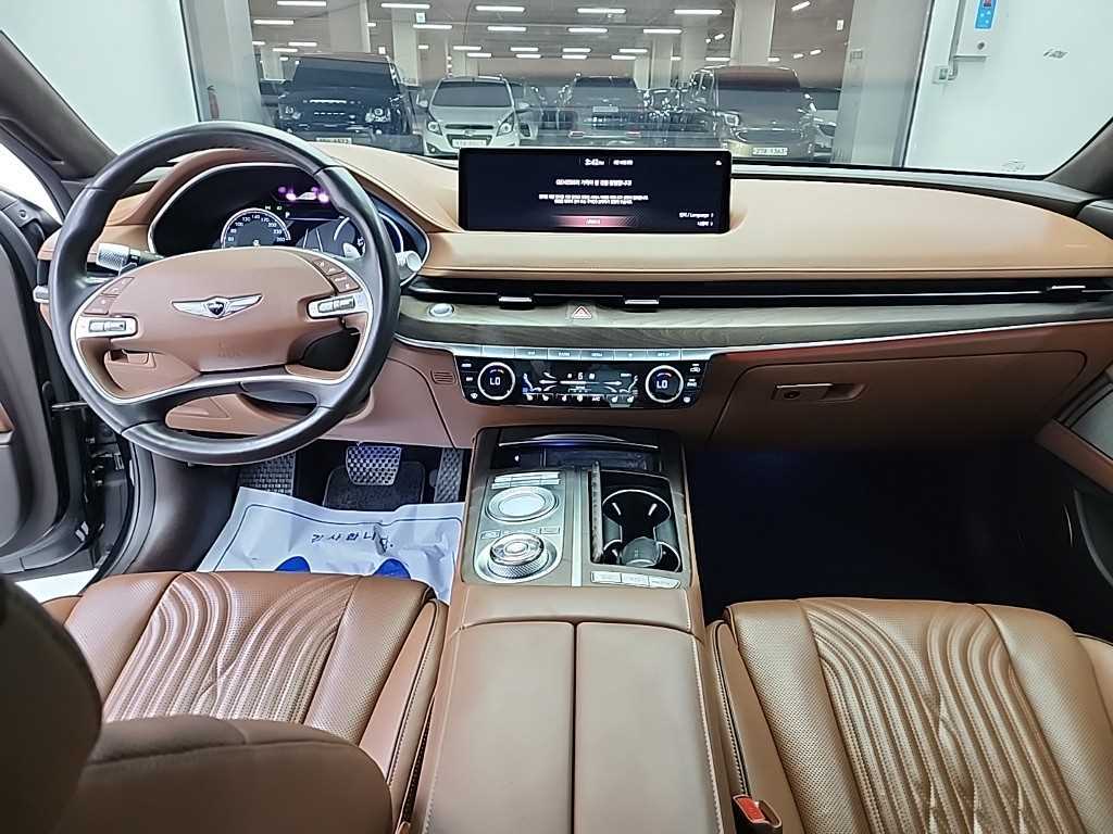 Genesis G80 - Vista 9