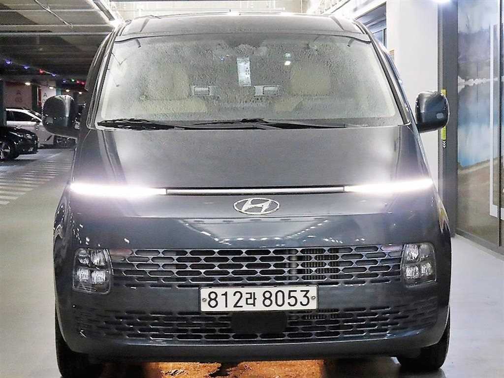 HYUNDAI Staria - Vista 2