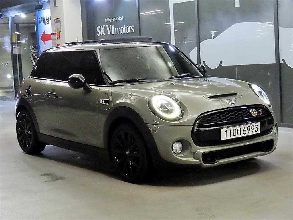 Mini Cooper 2018 Verde - Importación desde Corea - HF Imports Iquique - Foto 1