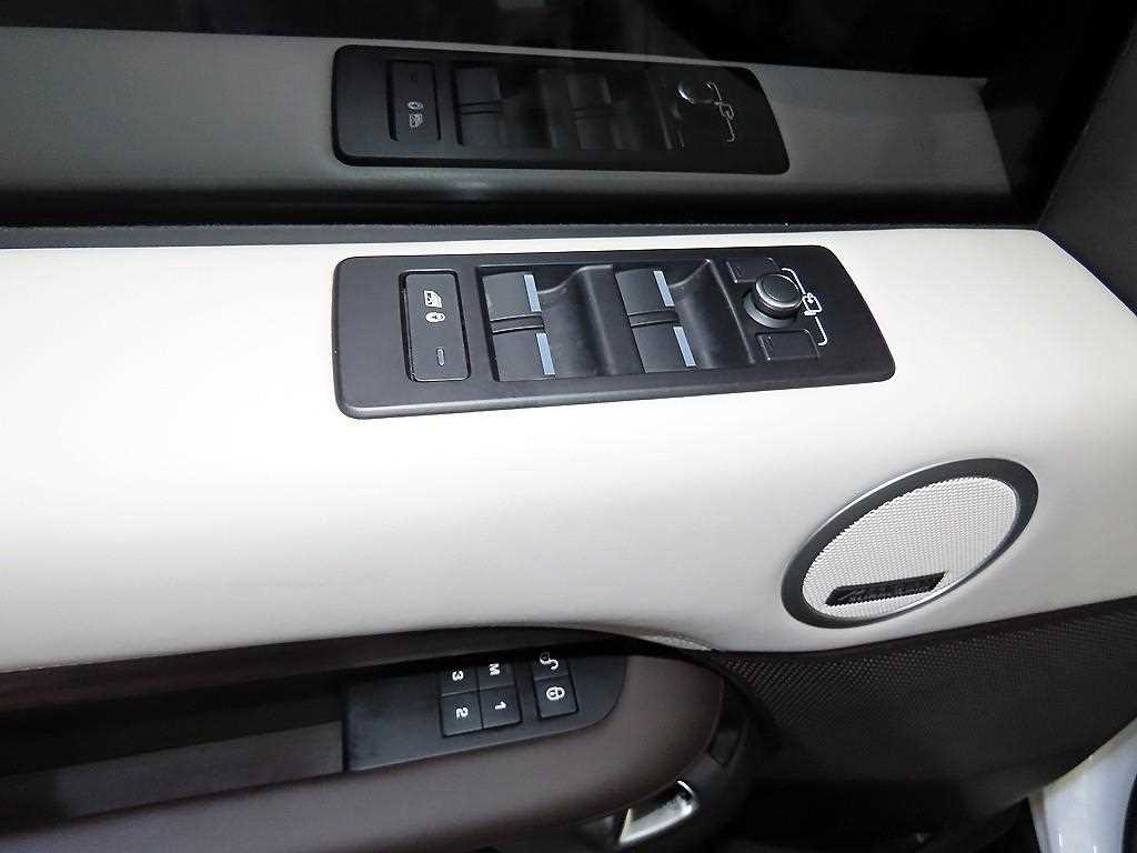Land Rover Discovery 2018 Blanco - Importación desde Corea - HF Imports Iquique - Foto 15