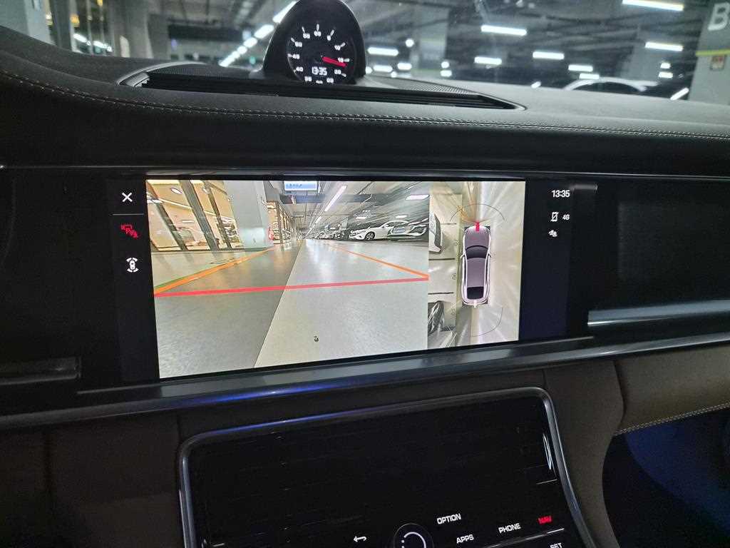 Porsche Panamera - Vista 11