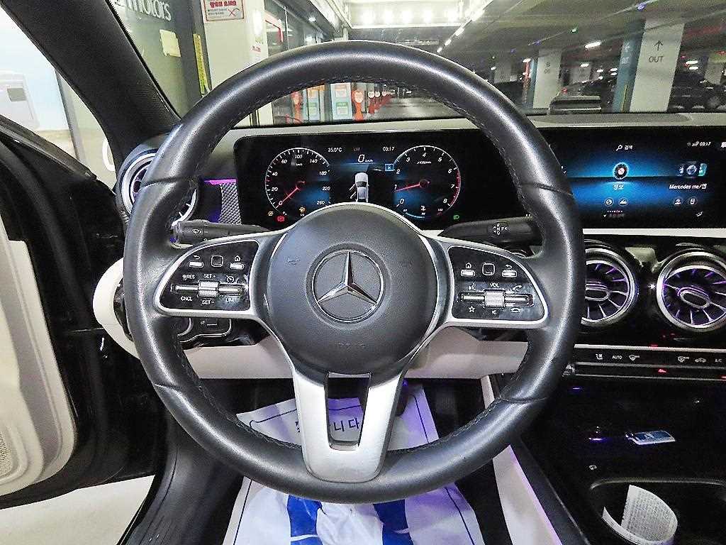 Mercedes Benz A Class - Vista 11