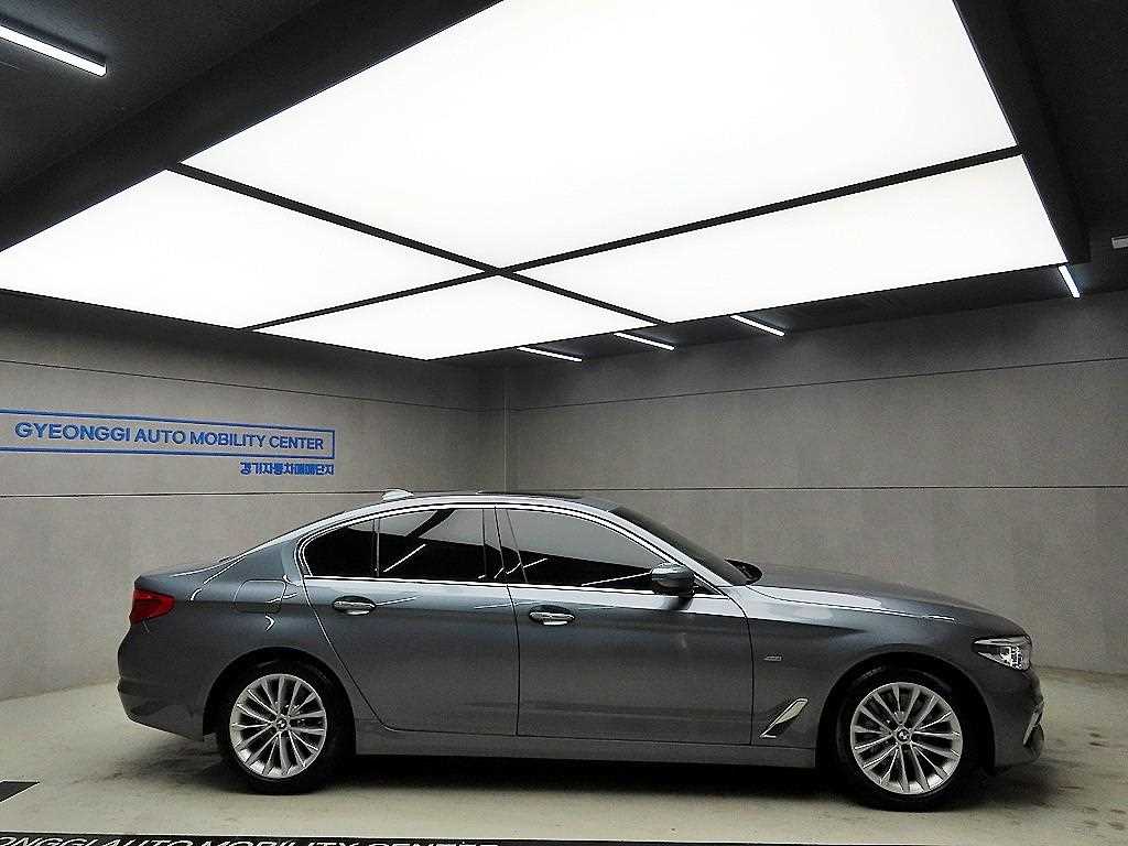 BMW 5 Series - Vista 2