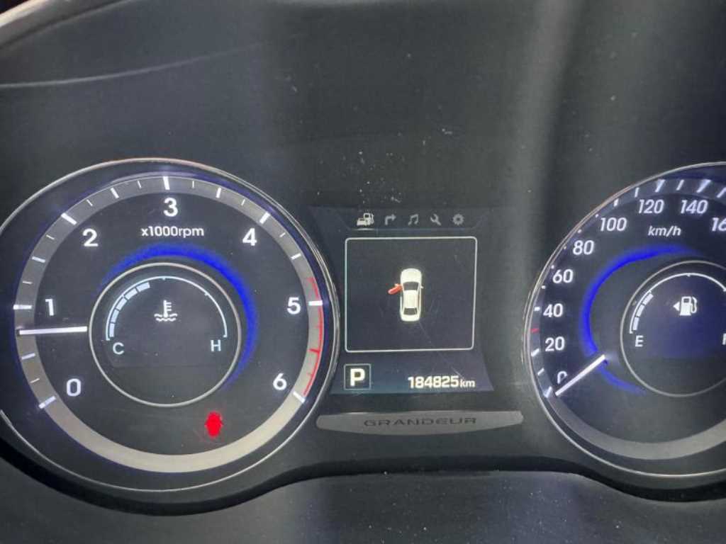 HYUNDAI Grandeur - Vista 8