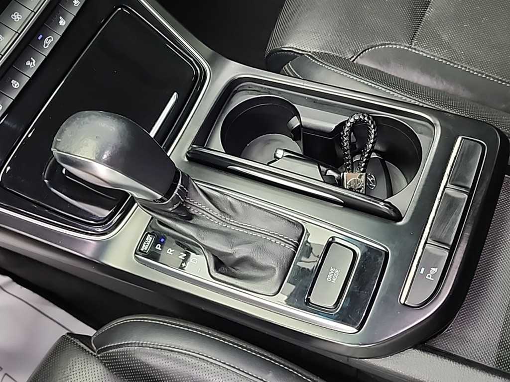 HYUNDAI Grandeur - Vista 10