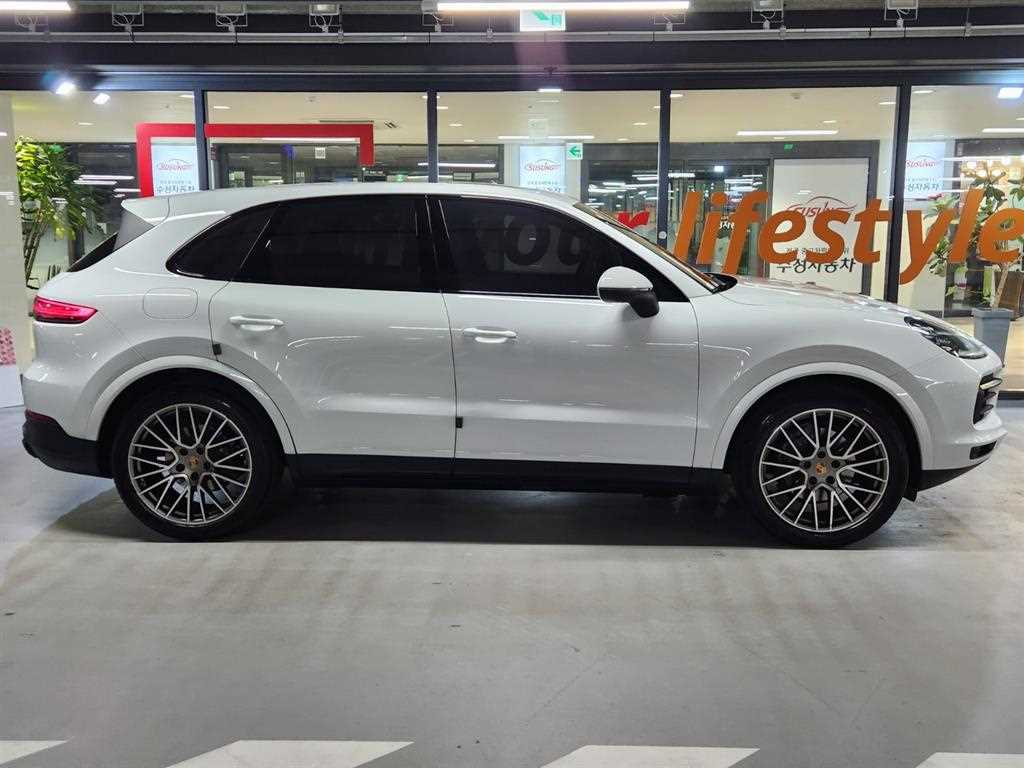 Porsche Cayenne - Vista 3