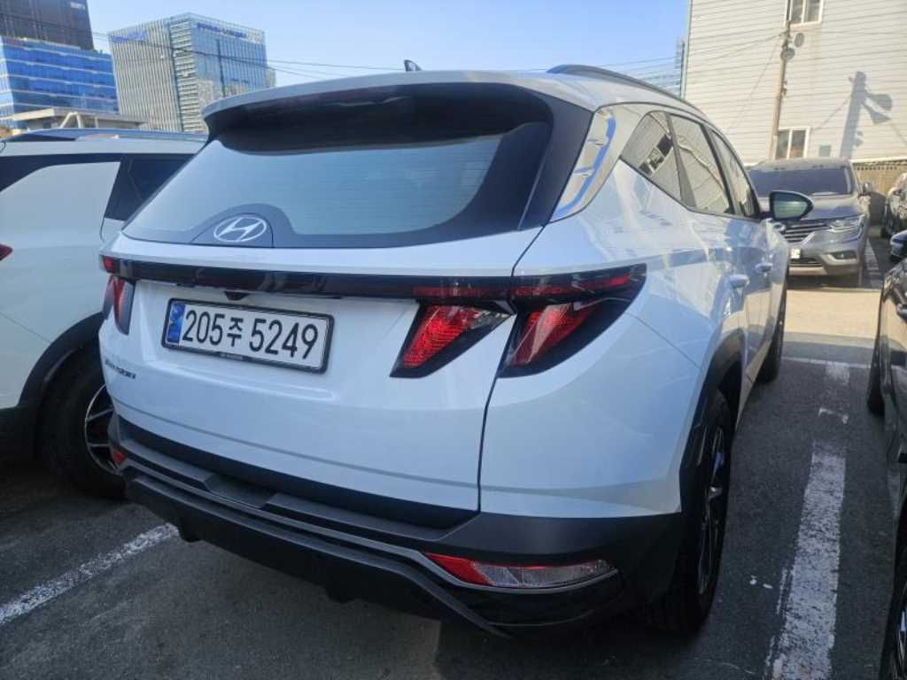 HYUNDAI Tucson - Vista 7