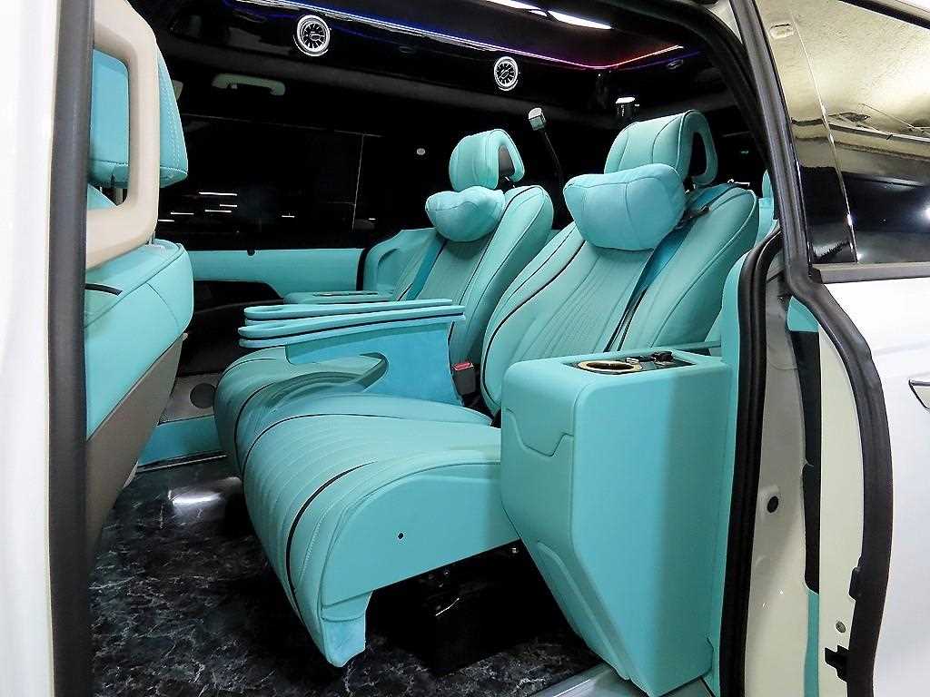 KIA Carnival - Vista 9