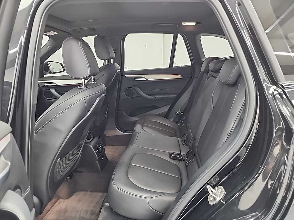 BMW X1 2022 Negro - Importación desde Corea - HF Imports Iquique - Foto 14