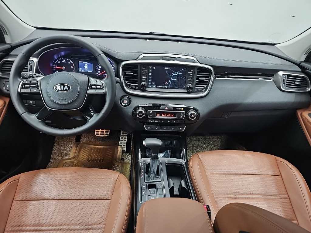 KIA Sorento - Vista 9