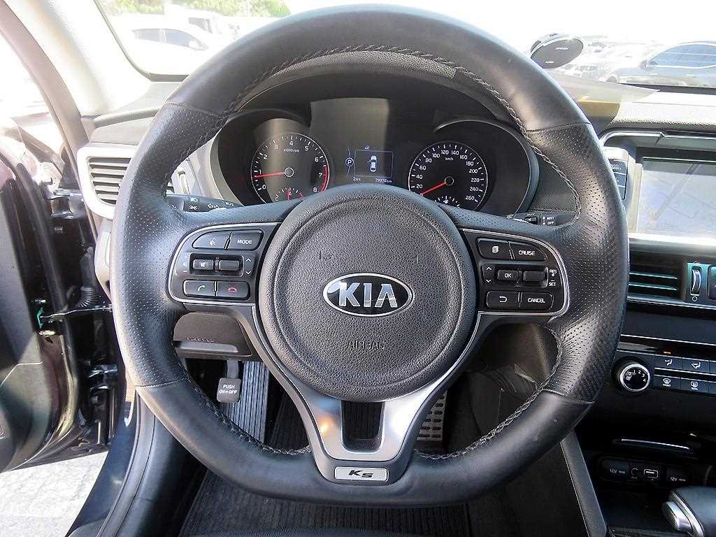 KIA K5 - Vista 10