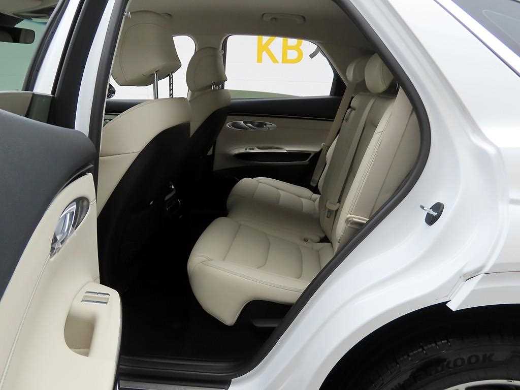 Genesis GV70 2021 Blanco - Importación desde Corea - HF Imports Iquique - Foto 15
