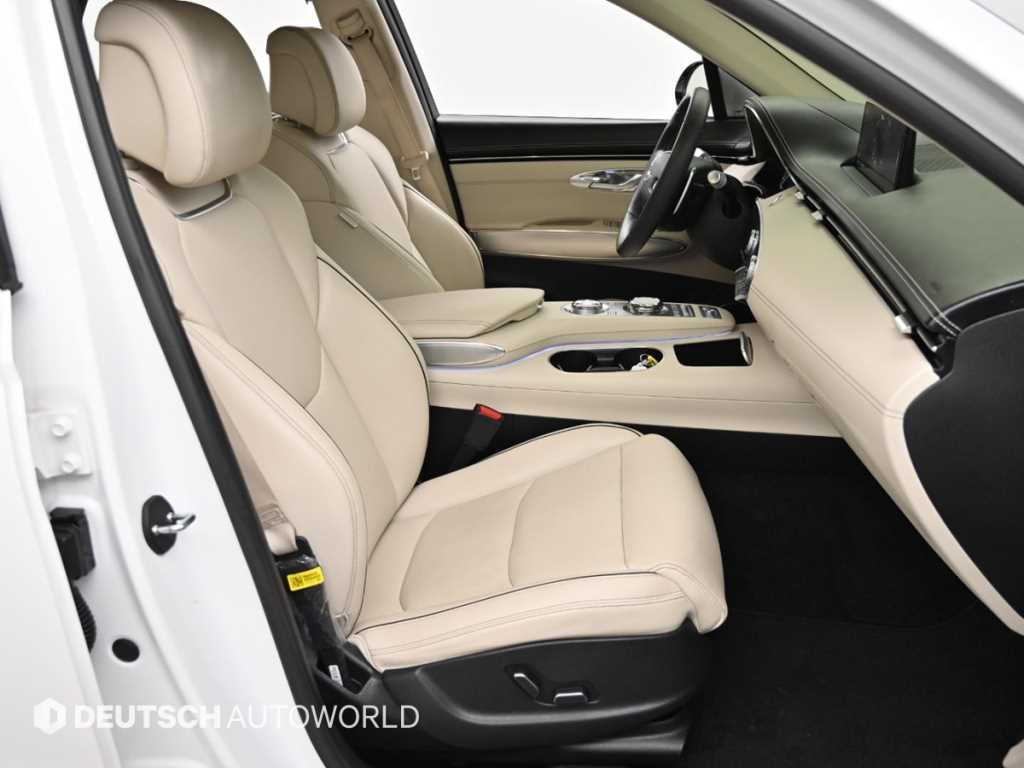 Genesis GV70 - Vista 12