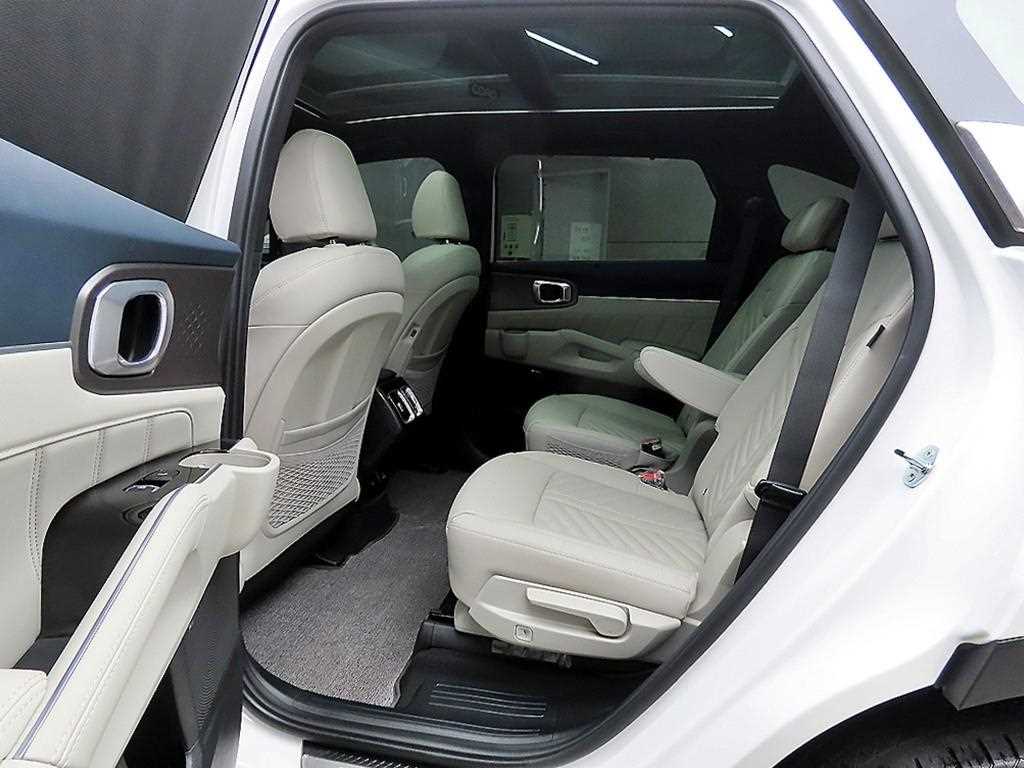 KIA Sorento - Vista 8