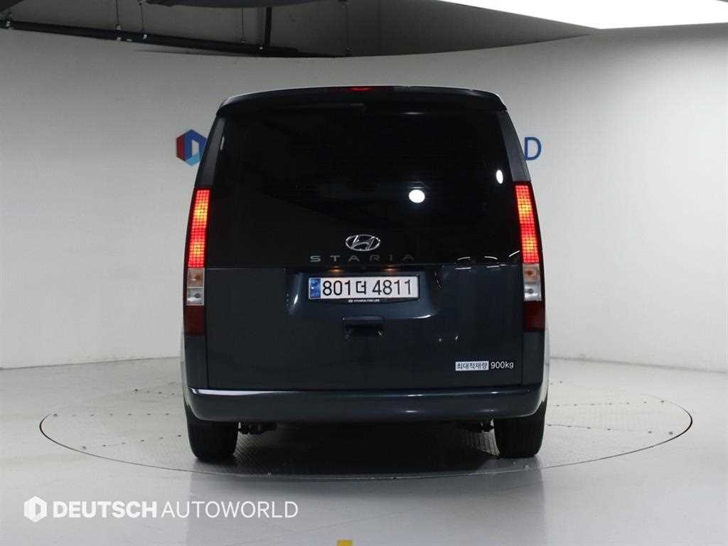 HYUNDAI Staria - Vista 6