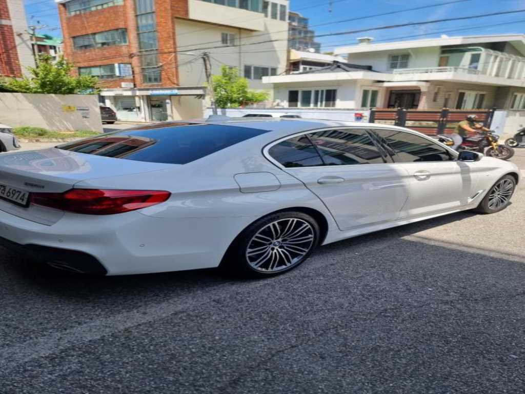 BMW 5 Series - Vista 8